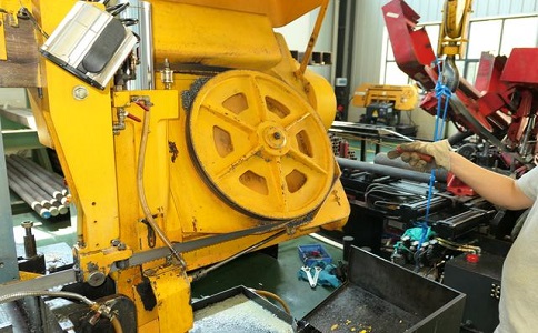 如何解决南溪卧式金属带锯床切削时出现的断带现象？